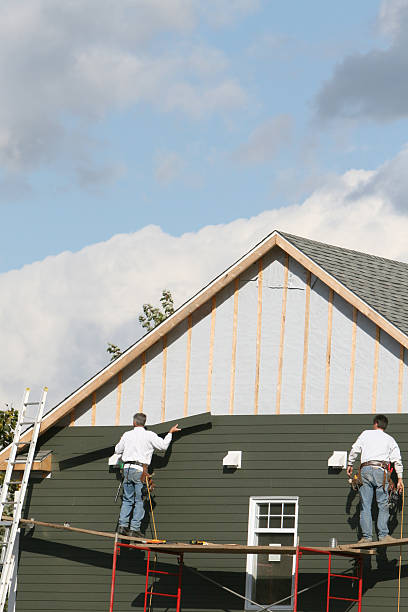 How To Choose The Right Materials for Your Siding Installation in 'Folly Beach, SC